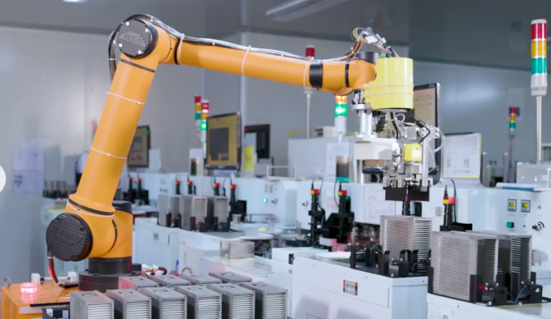 高精度組裝人形機(jī)器人