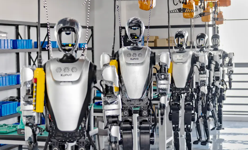 人形機器人量產