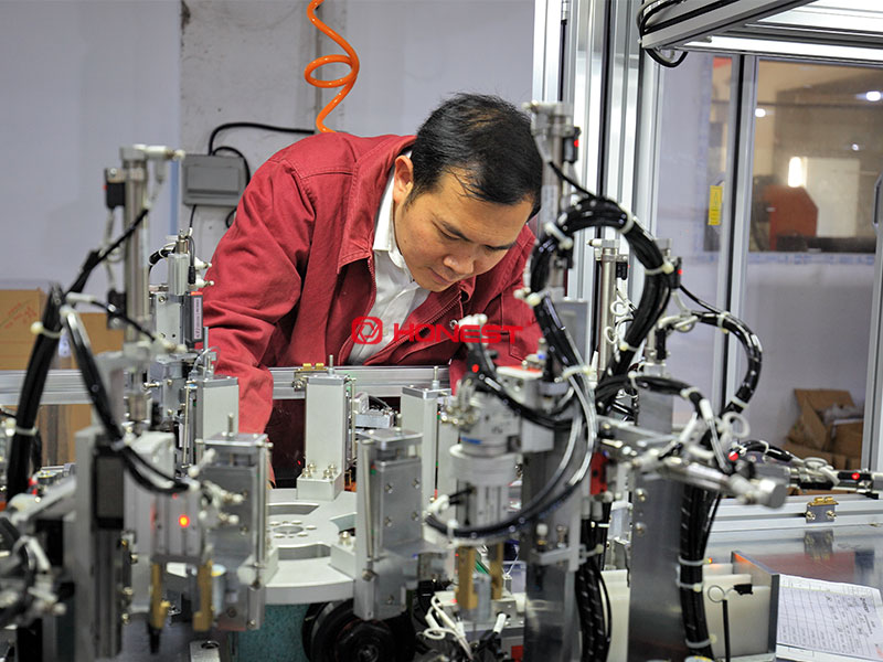 驅(qū)動(dòng)電機(jī)生產(chǎn)線